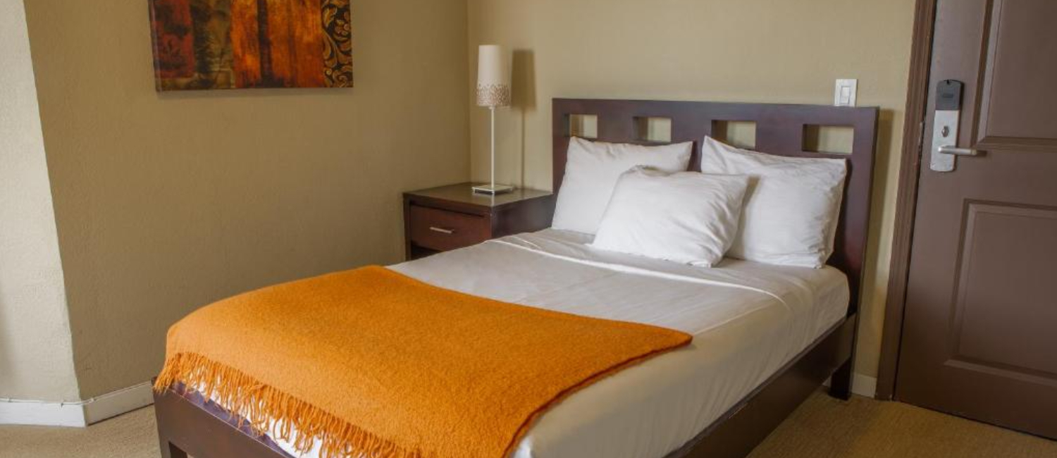 Superior Room Double Bed Casa Loma Hotel